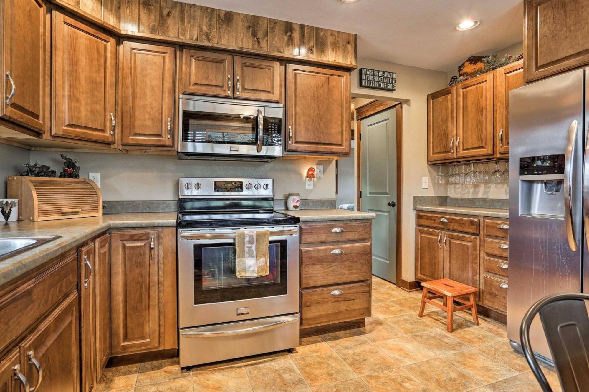 Cozy Custer Cottage W Deck: Walk To Shops Food Экстерьер фото