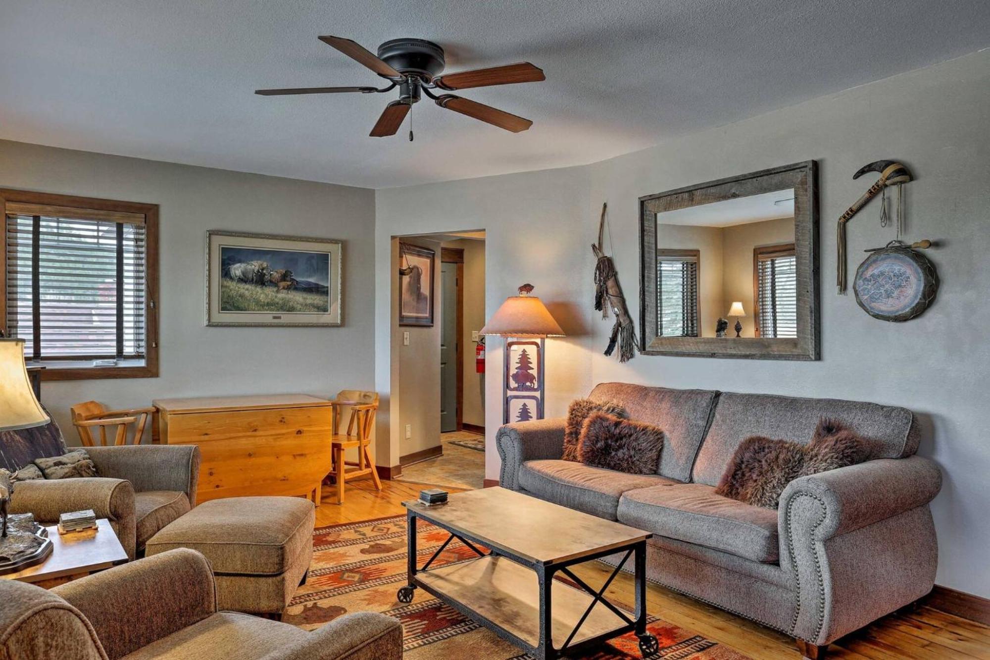 Cozy Custer Cottage W Deck: Walk To Shops Food Экстерьер фото