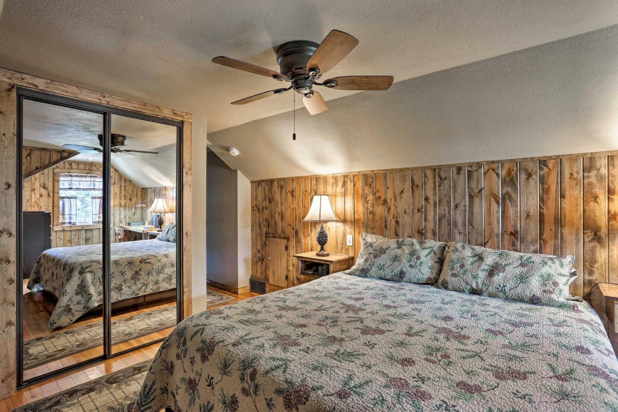 Cozy Custer Cottage W Deck: Walk To Shops Food Экстерьер фото